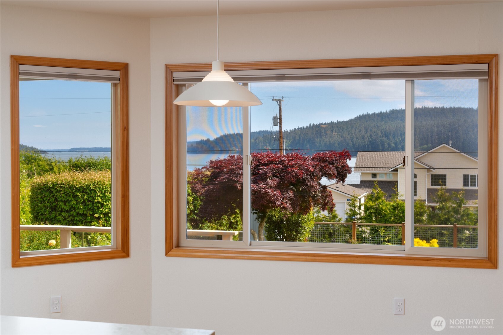 6404 Warren Street Anacortes WA 98221