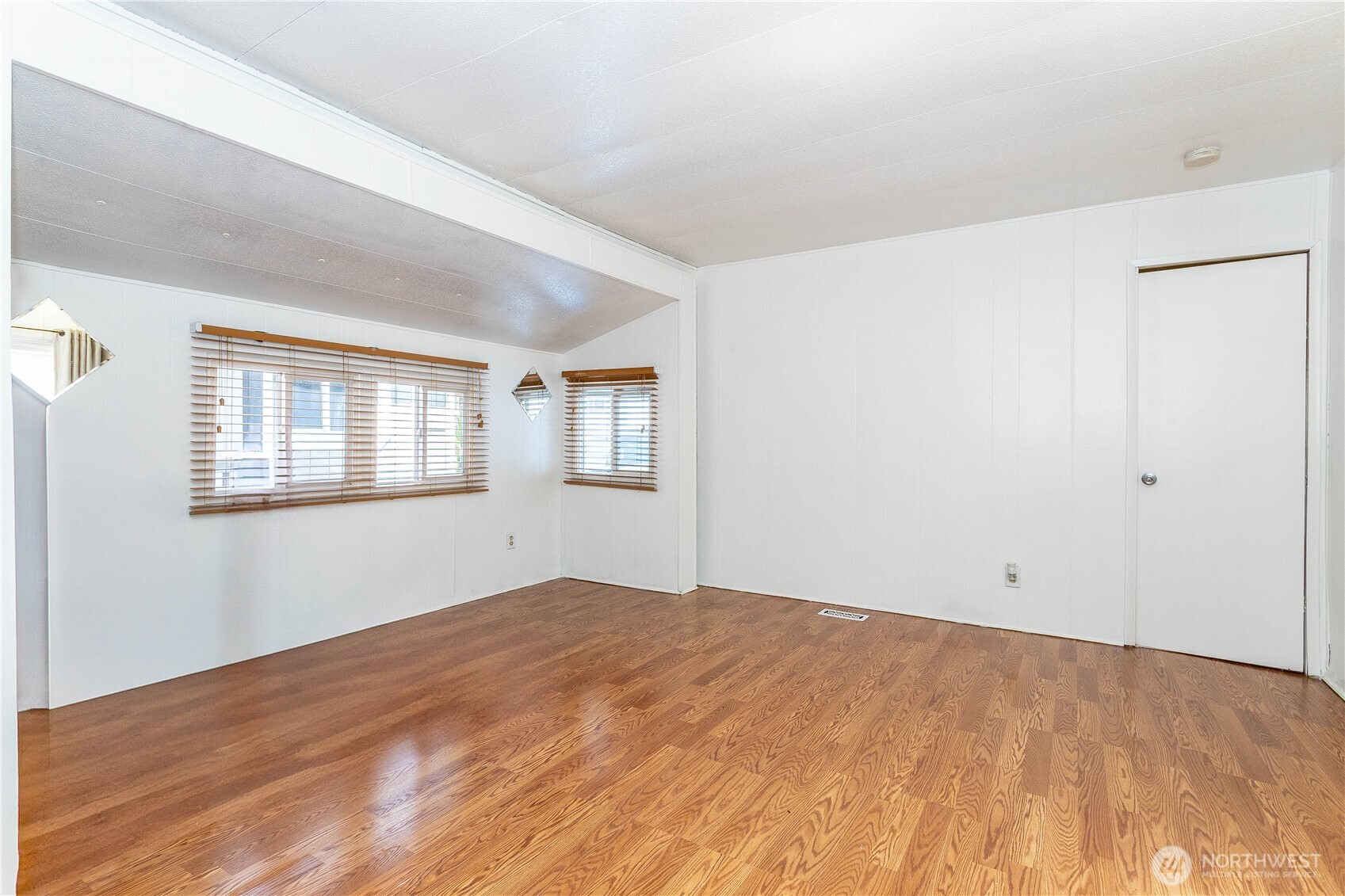 5920 200th Street SW Lynnwood WA 98036