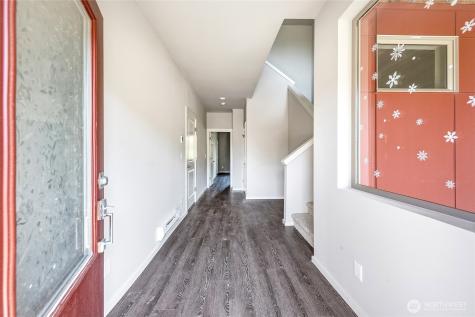 1066 SW 99th Place Seattle WA 98106