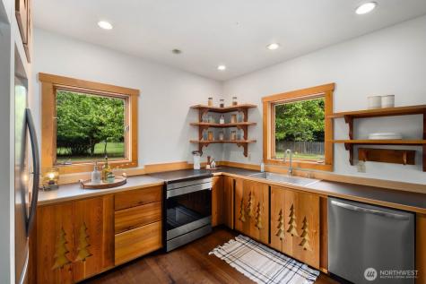 13031 SW 297th Way Vashon WA 98070