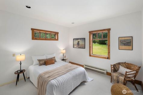 13031 SW 297th Way Vashon WA 98070