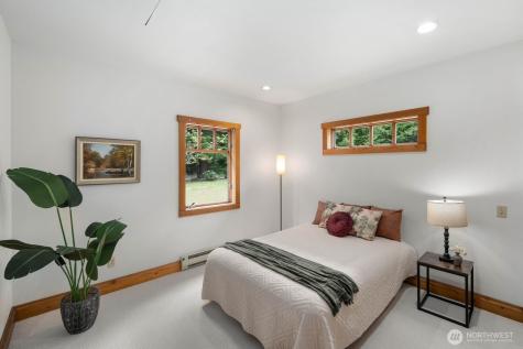 13031 SW 297th Way Vashon WA 98070