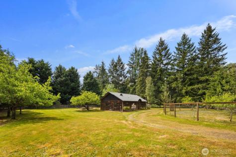 13031 SW 297th Way Vashon WA 98070