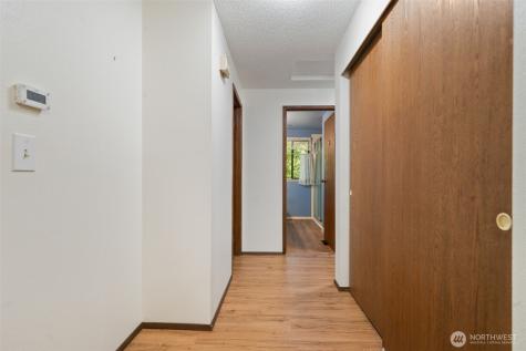 5496 NE Laura Loop Poulsbo WA 98370