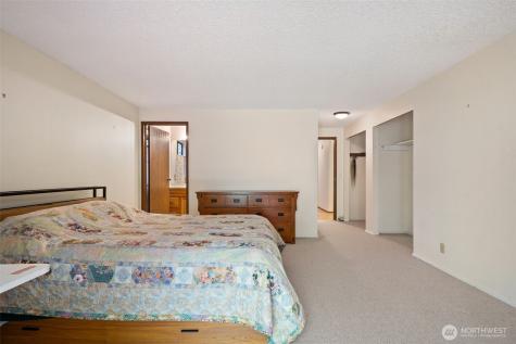 5496 NE Laura Loop Poulsbo WA 98370
