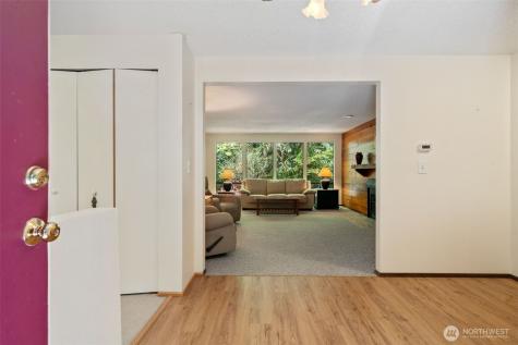 5496 NE Laura Loop Poulsbo WA 98370
