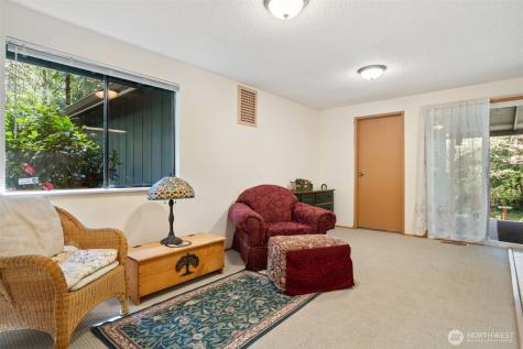 5496 NE Laura Loop Poulsbo WA 98370