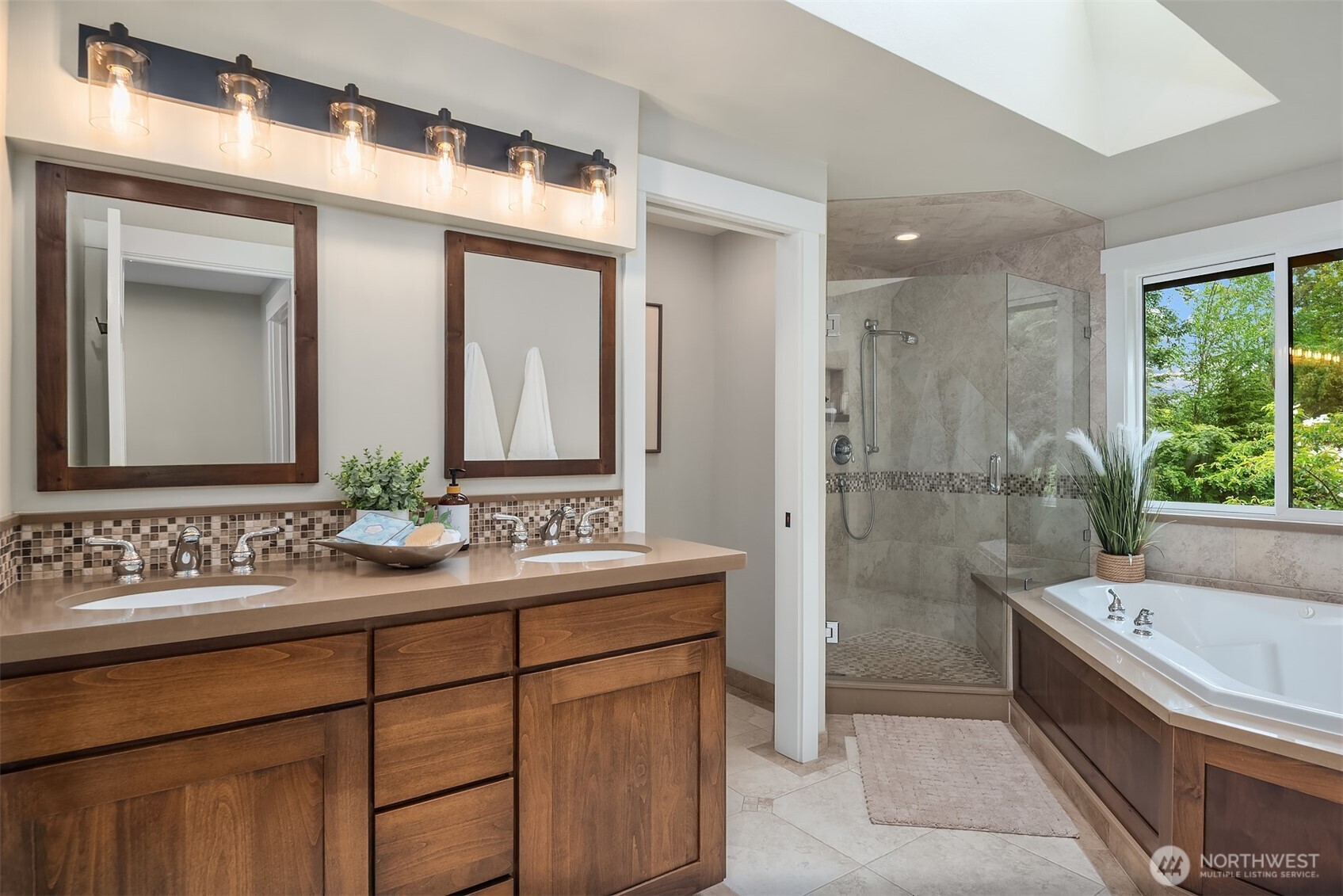 17215 NE 195th Street Woodinville WA 98072