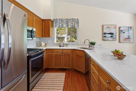 902 NW Leisure Lane Bremerton WA 98311