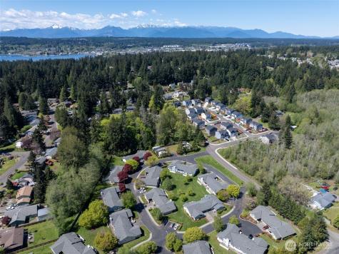902 NW Leisure Lane Bremerton WA 98311