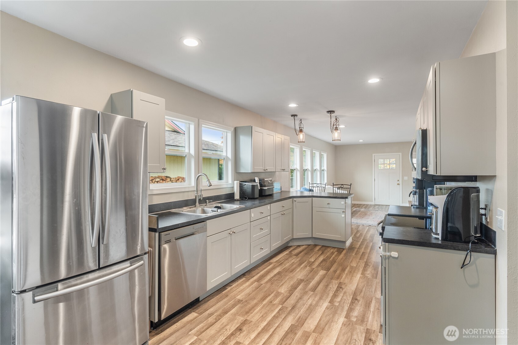513 2nd Street Hoquiam WA 98550