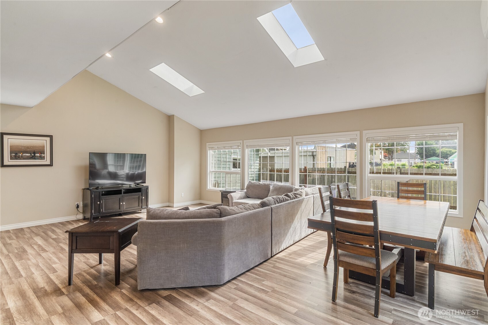 513 2nd Street Hoquiam WA 98550