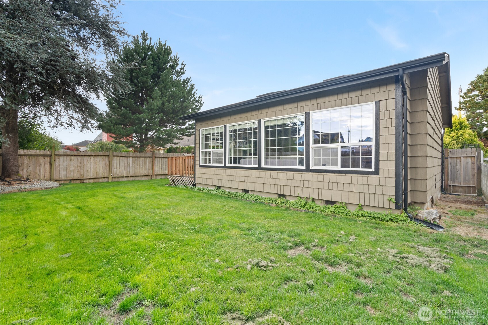 513 2nd Street Hoquiam WA 98550
