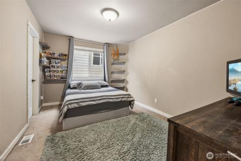 20522 95th Avenue Court E Graham WA 98338