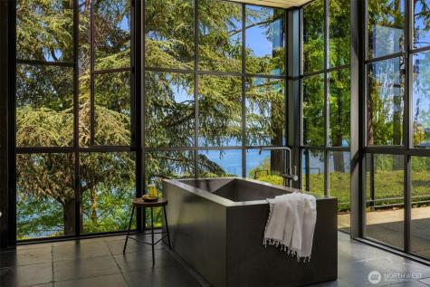 Bellevue WA 98004
