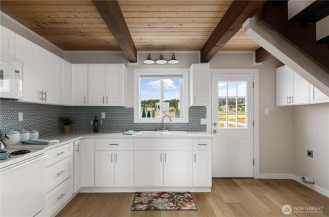 238 Keystone Avenue Coupeville WA 98239