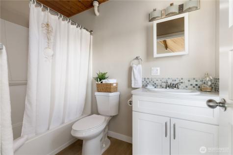 238 Keystone Avenue Coupeville WA 98239