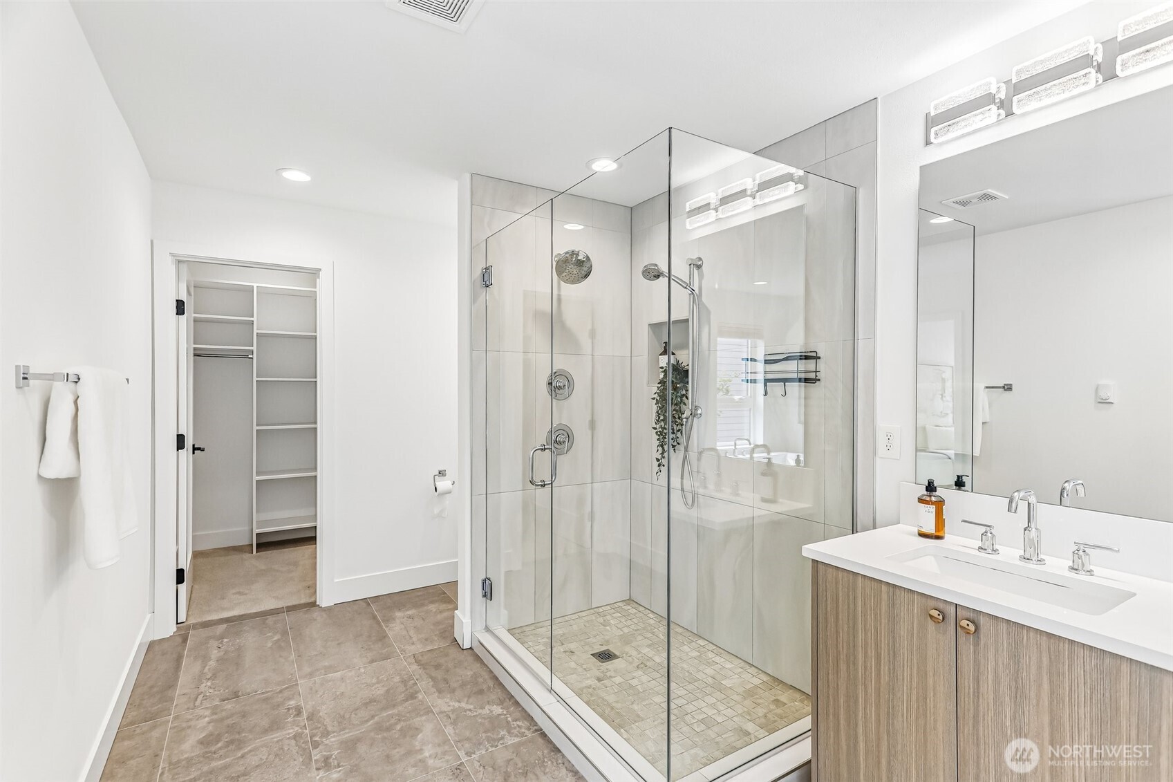 4128 3rd Avenue NW Seattle WA 98107