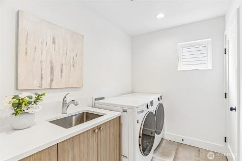 4128 3rd Avenue NW Seattle WA 98107