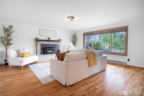 2222 Jade Avenue Everett WA 98201