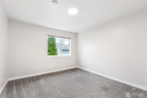 1131 115th Street SW Everett WA 98204