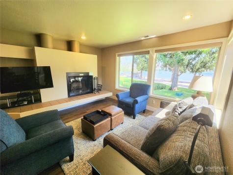 1 Beach 547-c Manson WA 98831