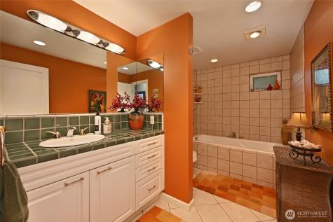 4061 W Ruffner Street Seattle WA 98199