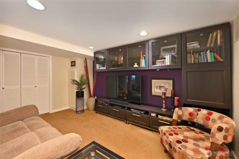 4061 W Ruffner Street Seattle WA 98199