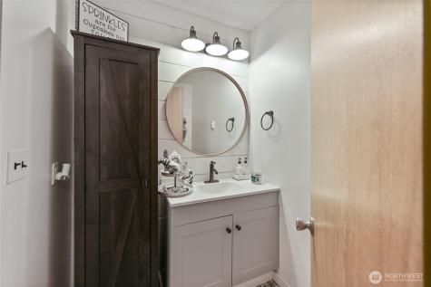 6925 E Filmore Street Port Orchard WA 98366