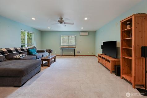 6925 E Filmore Street Port Orchard WA 98366