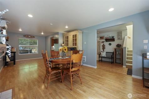 6925 E Filmore Street Port Orchard WA 98366