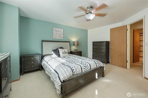 6925 E Filmore Street Port Orchard WA 98366