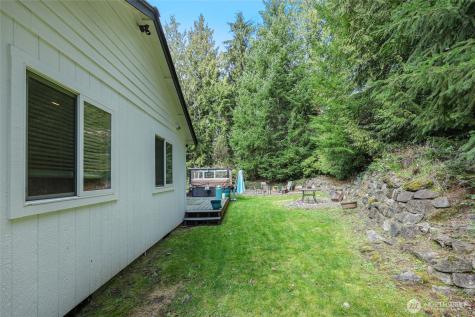 6925 E Filmore Street Port Orchard WA 98366