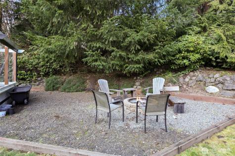 6925 E Filmore Street Port Orchard WA 98366