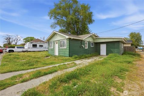 104 E 5th Avenue Warden WA 98857