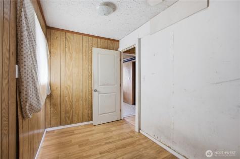 104 E 5th Avenue Warden WA 98857