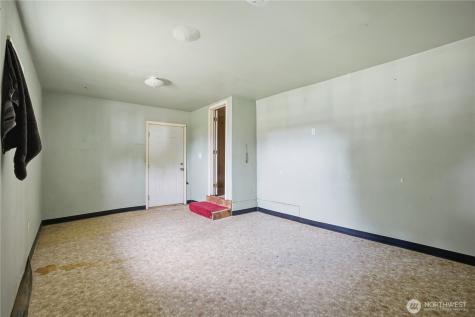 104 E 5th Avenue Warden WA 98857