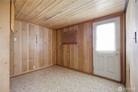 104 E 5th Avenue Warden WA 98857