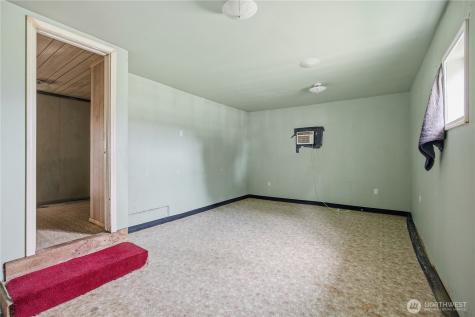 104 E 5th Avenue Warden WA 98857