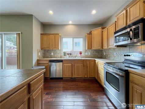 1006 Cathleen Street Port Angeles WA 98363