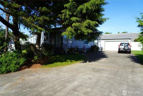 31308 N Place Ocean Park WA 98640
