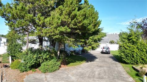 31308 N Place Ocean Park WA 98640