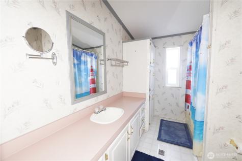 31308 N Place Ocean Park WA 98640