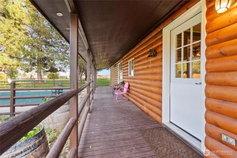 4372 Road 20 NE Soap Lake WA 98851
