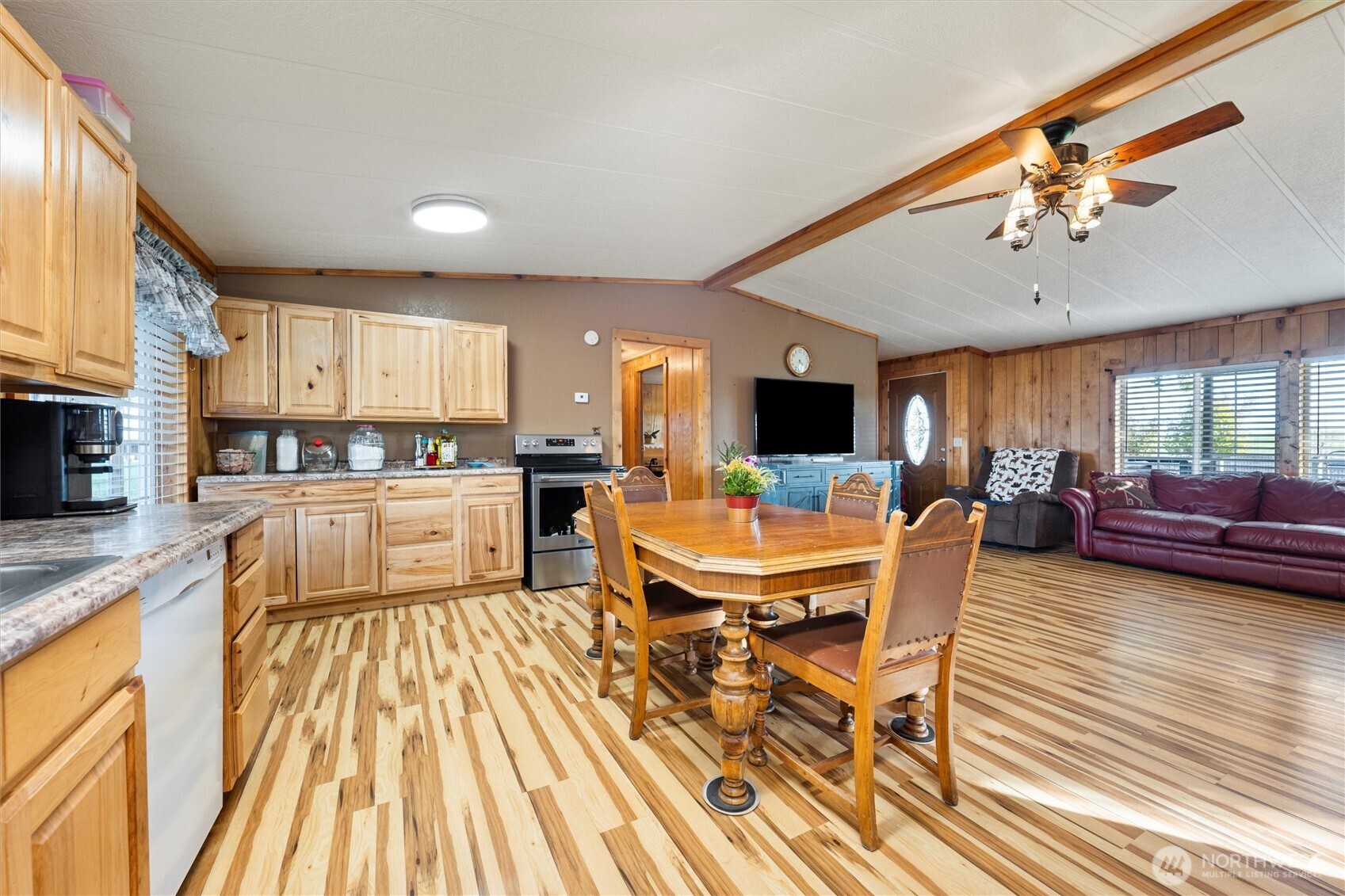 4372 Road 20 NE Soap Lake WA 98851