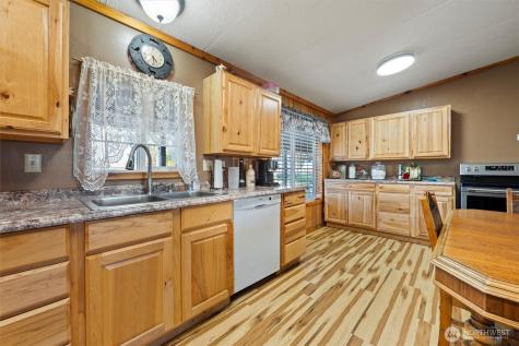 4372 Road 20 NE Soap Lake WA 98851