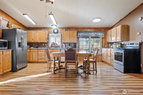 4372 Road 20 NE Soap Lake WA 98851