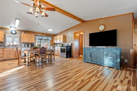 4372 Road 20 NE Soap Lake WA 98851