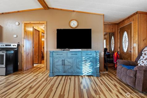 4372 Road 20 NE Soap Lake WA 98851