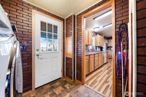 4372 Road 20 NE Soap Lake WA 98851